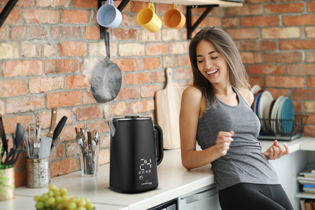 Czajnik elektryczny satynowy Aqua Black 20 (1,7L, 1500W) Lehmann